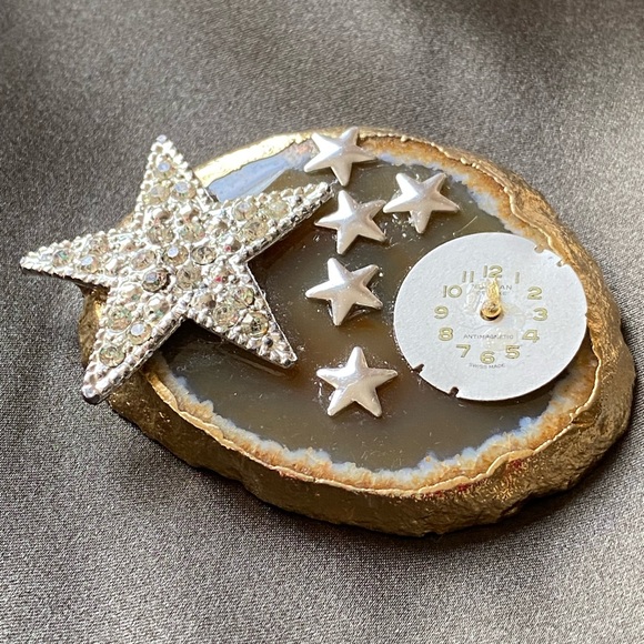 Vintage Jewelry - Vintage Handmade Onyx Fantasy Brooch